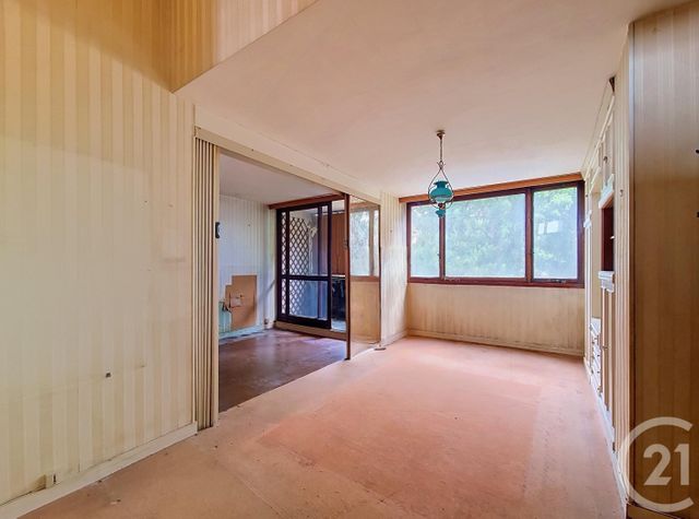 Appartement F4 à vendre - 4 pièces - 63.22 m2 - FRESNES - 94 - ILE-DE-FRANCE - Century 21 Eureka